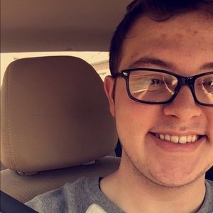 Meet your Posher, Dillon